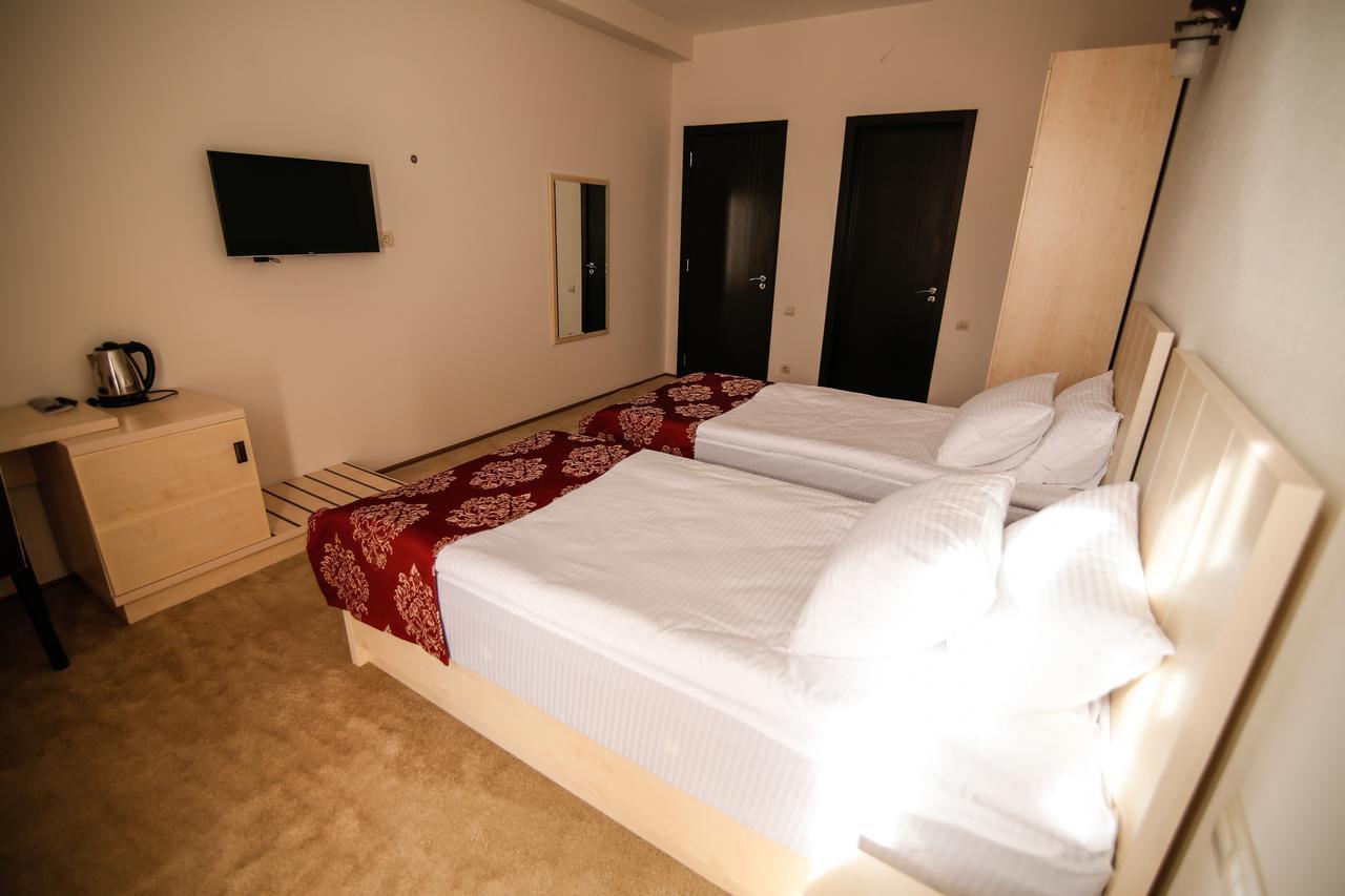 Hills Hotel Тбілісі Екстер'єр фото